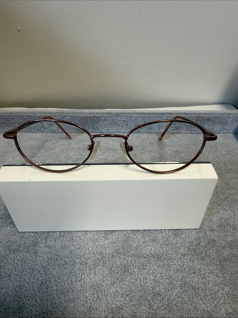 Vintage Coast 389 Round Metal Eyeglasses in Rose Gold Eyesize 49